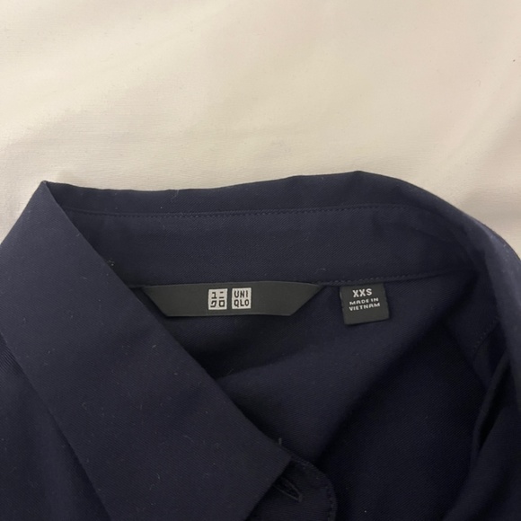 Uniqlo Rayon Long Sleeve Blouse - Picture 2 of 5